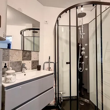 Deesse Confort Apartment